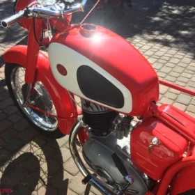 Pannonia z 1960 r z gondolą po renowacji.